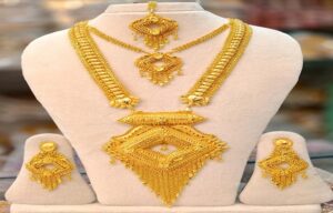 gold jewellery collection